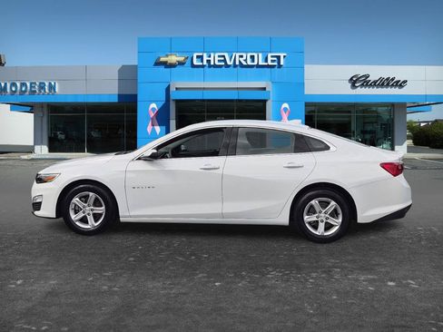 Certified 2024 Chevrolet Malibu LT FWD image 2