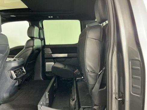 Used 2024 Ford F350 Platinum w/ Tremor Off-Road Package AWD/4WD image 34