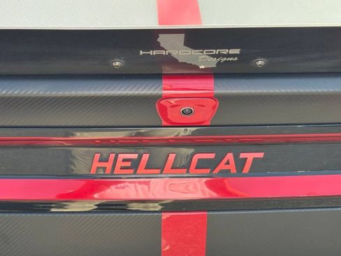 Used 2017 Dodge Charger SRT Hellcat w/ Harman/Kardon Audio Group RWD image 23