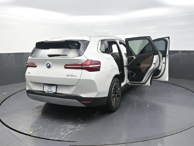 Used 2025 BMW X3 xDrive30i w/ Premium Package AWD/4WD image 37