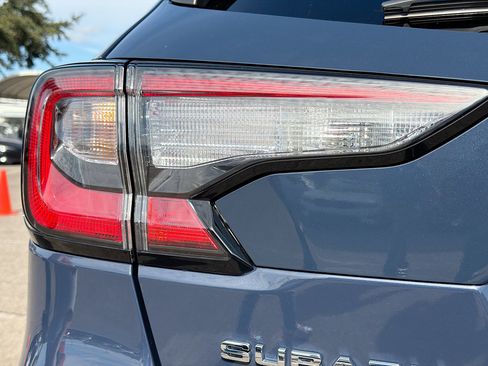 Certified 2025 Subaru Outback Premium image 10