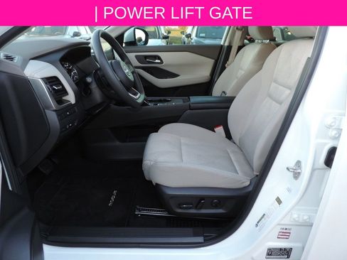 Certified 2024 Nissan Rogue SV image 19