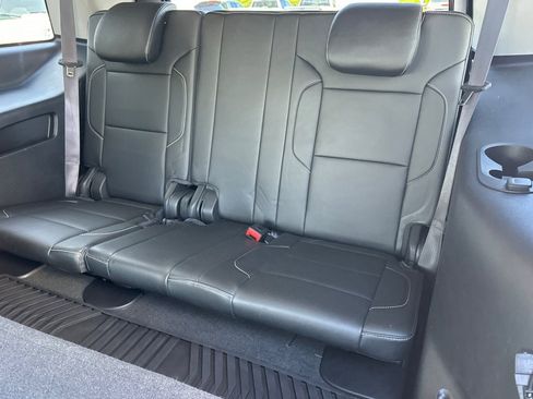 Used 2017 Chevrolet Tahoe LT w/ Luxury Package AWD/4WD image 15