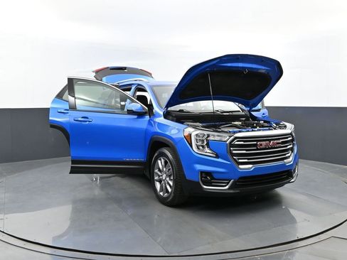 Used 2024 GMC Terrain SLT AWD/4WD image 28