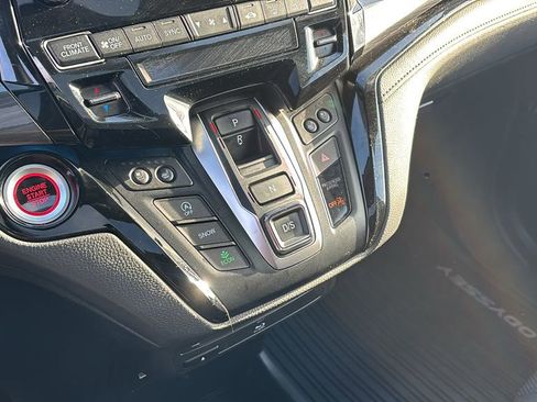 Certified 2024 Honda Odyssey Elite image 20