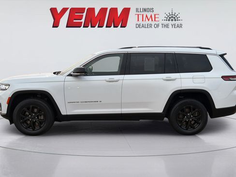 Used 2023 Jeep Grand Cherokee L Limited AWD/4WD image 9