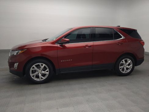 Used 2020 Chevrolet Equinox LT FWD image 2