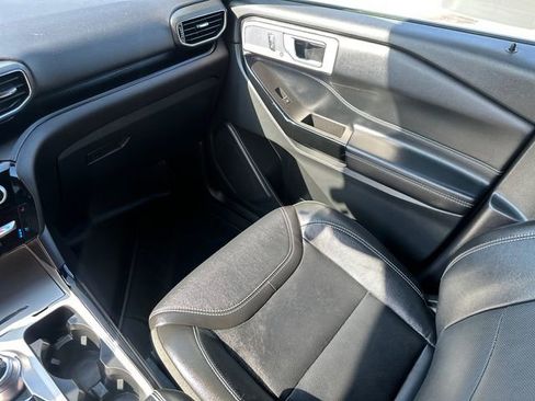 Used 2022 Ford Explorer ST w/ Equipment Group 401A image 22