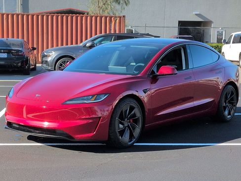 Used 2024 Tesla Model 3 Performance image 5