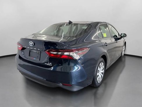 Used 2021 Toyota Camry LE FWD image 10