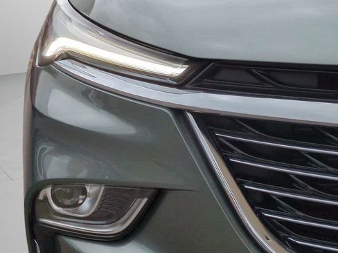 Used 2024 Buick Enclave Essence w/ Technology Package image 10