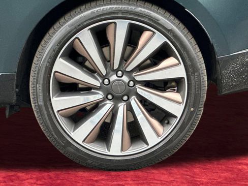 New 2026 Land Rover Range Rover SV AWD/4WD image 11