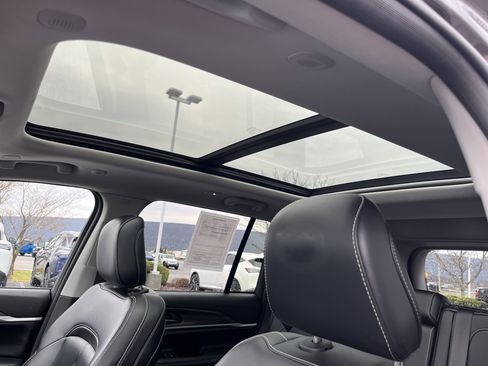 Used 2023 Jeep Grand Cherokee 4xe image 23