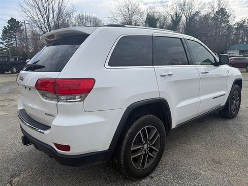 Used 2017 Jeep Grand Cherokee Limited image 5