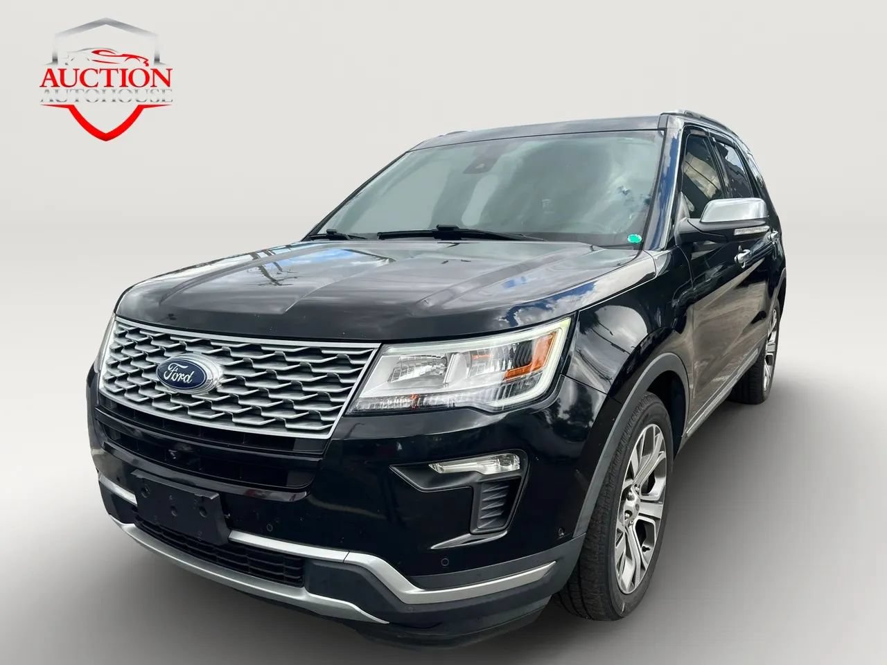 Used 2019 Ford Explorer Platinum AWD/4WD image 1