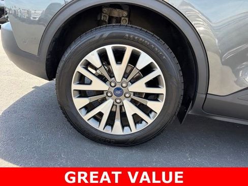 Used 2020 Ford Escape Titanium AWD/4WD image 8
