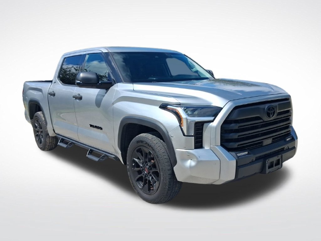 Used 2022 Toyota Tundra SR5 w/ Convenience Package RWD image 2
