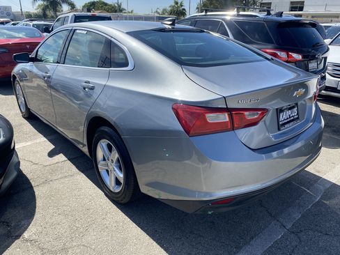 Used 2024 Chevrolet Malibu LS FWD image 9