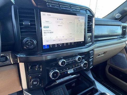 Used 2023 Ford F350 Lariat w/ Lariat Ultimate Package AWD/4WD image 27