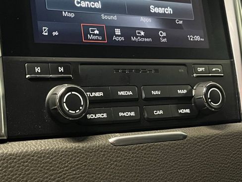 Used 2017 Porsche Macan S image 11