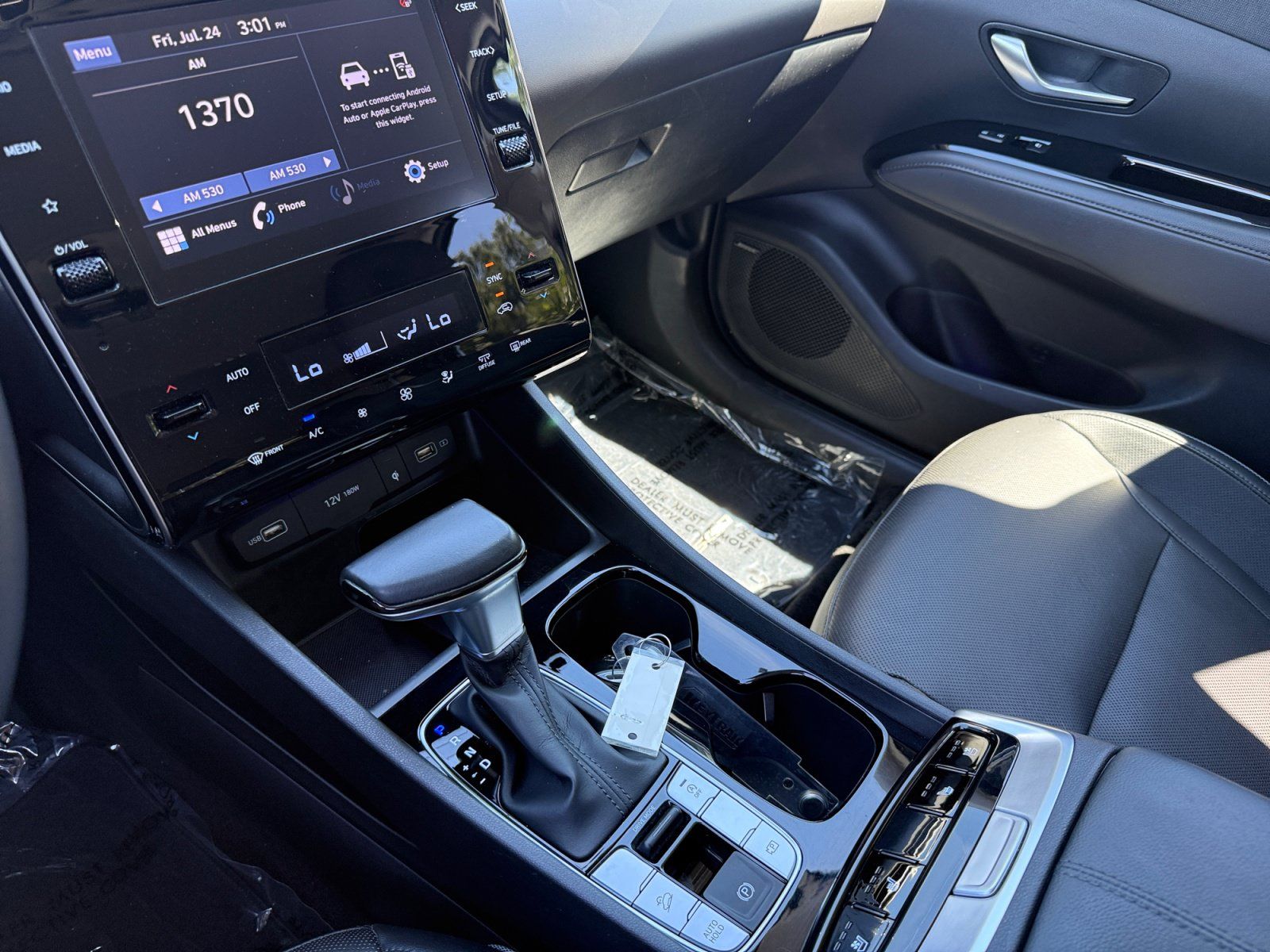 Used 2022 Hyundai Tucson SEL w/ Convenience + Premium Package FWD image 13