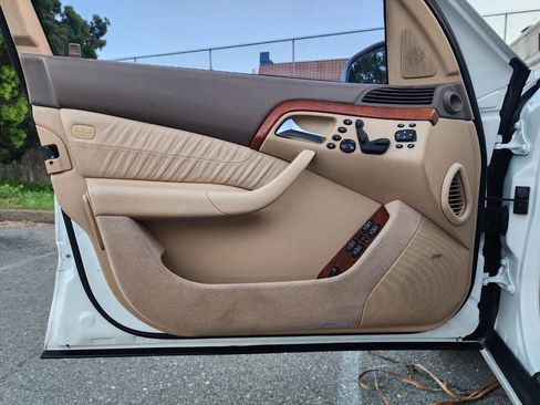 Used 2001 Mercedes-Benz S 430 image 39