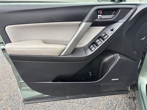 Used 2014 Subaru Forester 2.5i Touring image 11