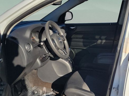 Used 2014 Jeep Compass Sport w/ Power Value Group image 21