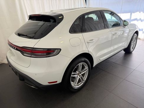 Certified 2023 Porsche Macan AWD/4WD image 9