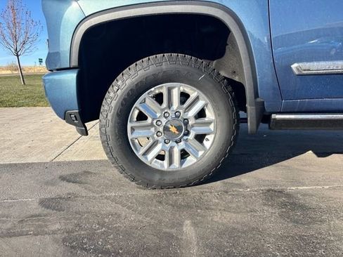 New 2025 Chevrolet Silverado 3500 High Country w/ Technology Package image 27