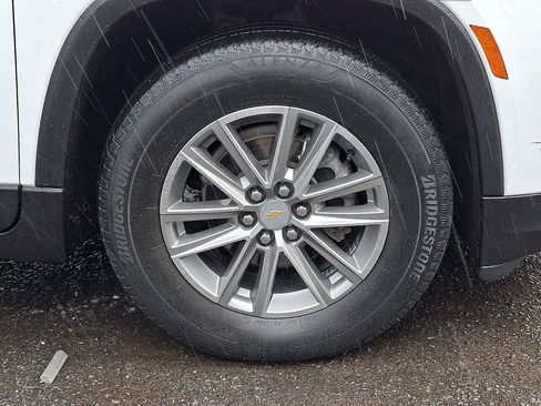 Used 2023 Chevrolet Traverse LT AWD/4WD image 33
