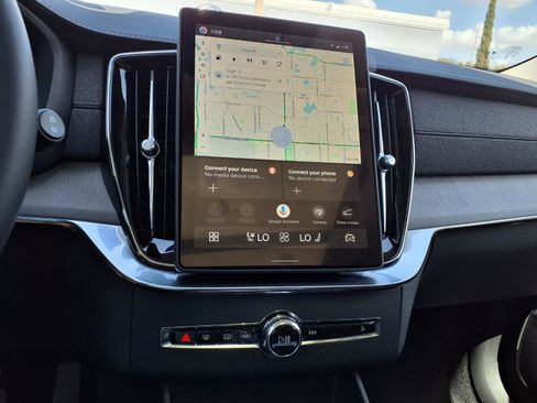 New 2026 Volvo XC90 T8 Ultra w/ Lounge Package image 15