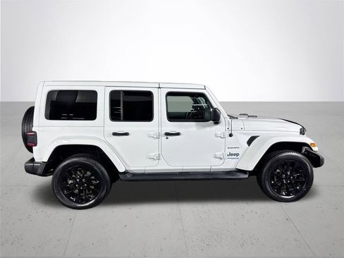 Used 2021 Jeep Wrangler Unlimited Sahara w/ Cold Weather Group AWD/4WD image 5