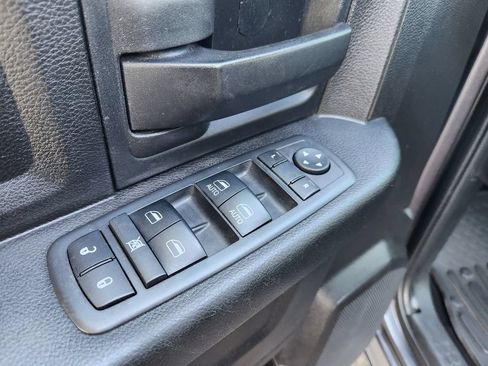 Used 2019 RAM 1500 Express w/ Wheel & Sound Group AWD/4WD image 25