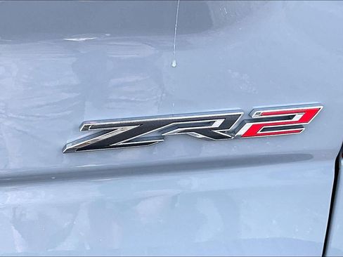 Used 2025 Chevrolet Silverado 1500 ZR2 w/ Technology Package AWD/4WD image 8