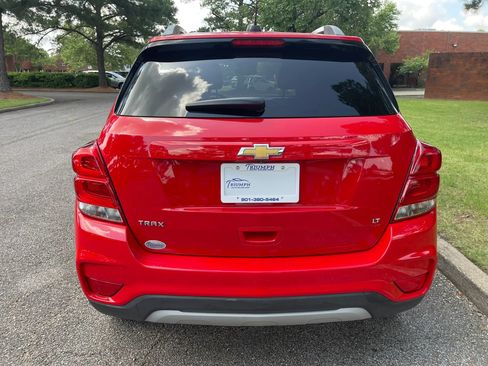 Used 2018 Chevrolet Trax LT FWD image 4