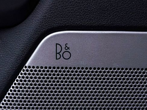 Used 2022 Ford F150 Lightning Lariat w/ Max Trailer Tow Package image 3