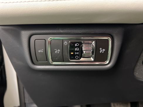 New 2026 Lincoln Aviator AWD image 24