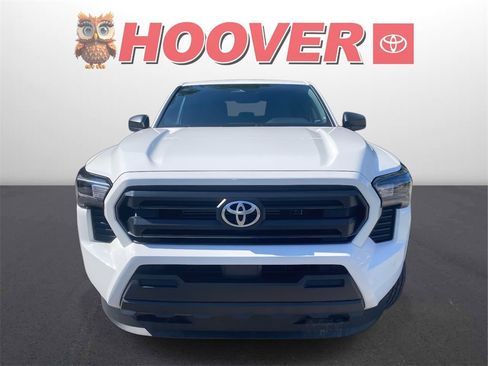 Used 2024 Toyota Tacoma SR image 7