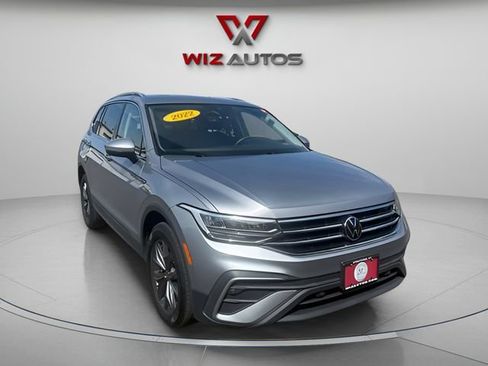 Used 2022 Volkswagen Tiguan SE image 7