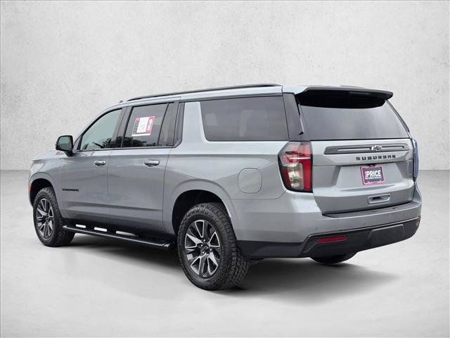 Used 2023 Chevrolet Suburban Z71 w/ Luxury Package AWD/4WD image 3