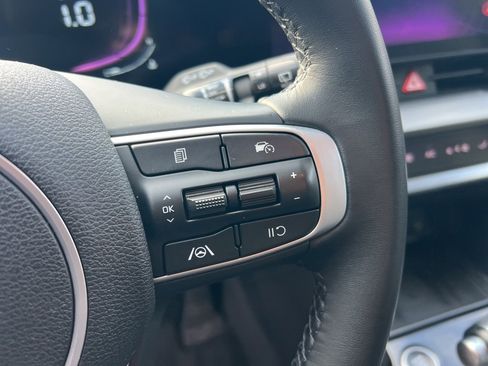 Certified 2024 Kia Sportage EX image 14