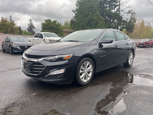 Used 2023 Chevrolet Malibu LT FWD image 3