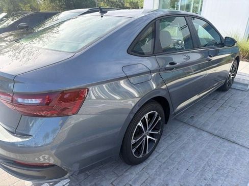 Used 2024 Volkswagen Jetta Sport FWD image 9