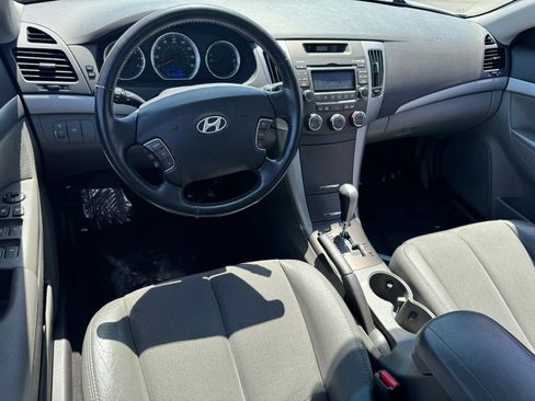 Used 2010 Hyundai Sonata SE FWD image 9
