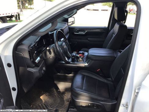 Used 2023 Chevrolet Silverado 1500 LTZ AWD/4WD image 8