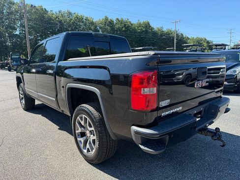 Used 2015 GMC Sierra 1500 SLT w/ All-Terrain Package AWD/4WD image 10