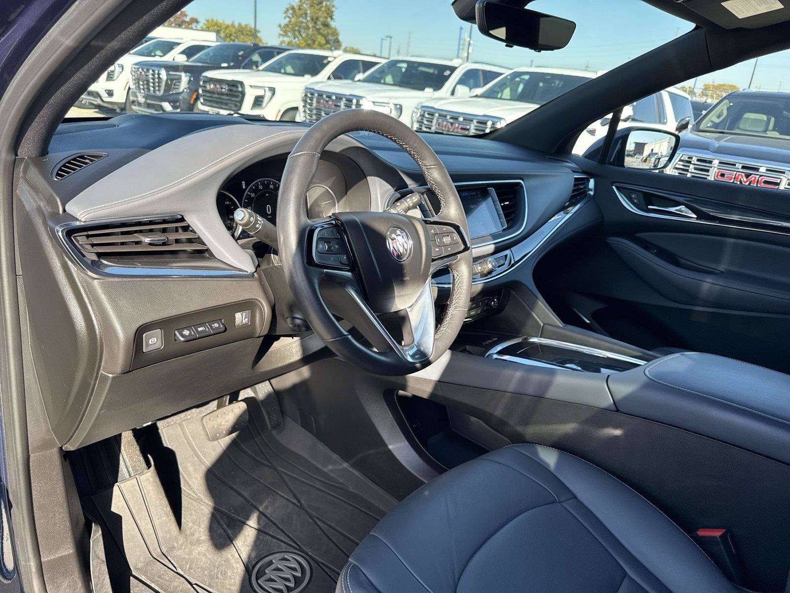 Used 2023 Buick Enclave Premium FWD image 10