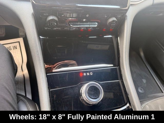 Used 2023 Jeep Grand Cherokee Altitude AWD/4WD image 21