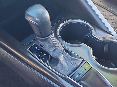 Used 2023 Toyota Camry SE image 22